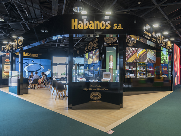 Habanos, S.A. presented the Hoyo de Monterrey travel humidor at the TFWA International Fair in Cannes